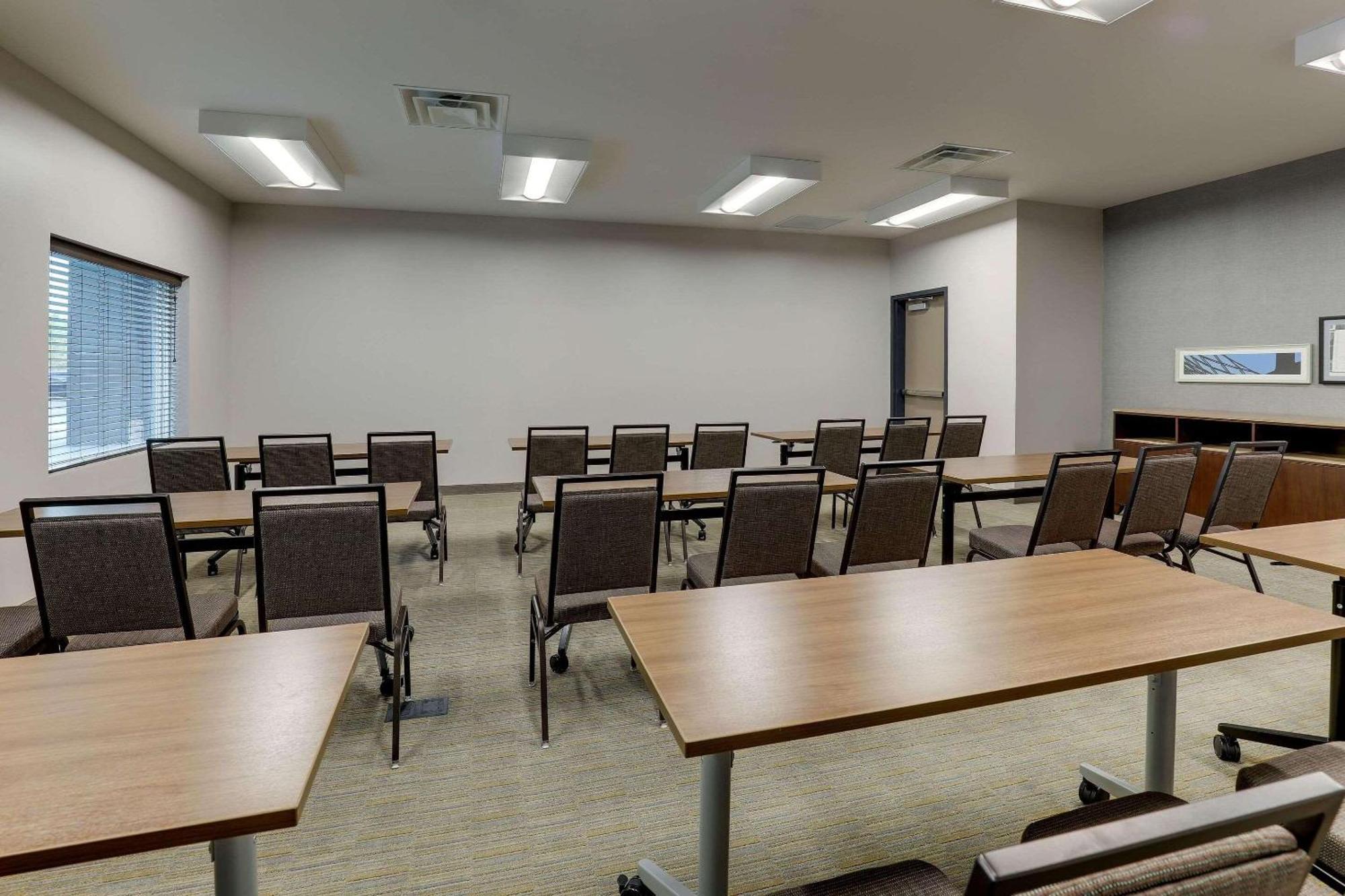 Country Inn & Suites By Radisson, Cumming Near Northside Hospital Forsyth קאמינג מראה חיצוני תמונה